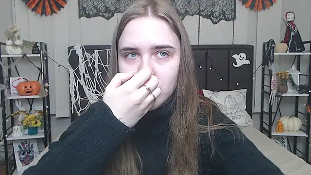 LauraHlot online show from 11/09/25, 06:39