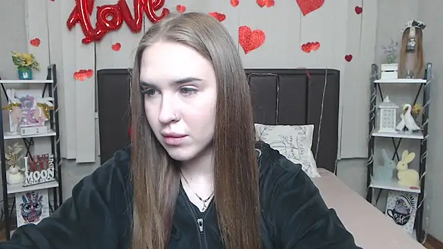 LauraHlot online show from 03/26/26, 06:35