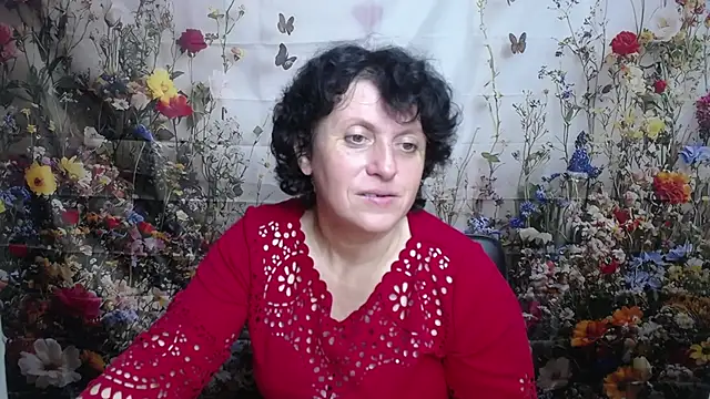 LuciaMii online show from 10/11/25, 05:17