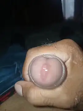 Snapshot of taylorWiiz chatting on 11/23/25, 04:18 taylorWiiz online show from 11/23/25, 04:18