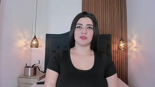 Snapshot of SARA_STONE17 chatting on 09/16/25, 11:44 SARA STONE17 online show from 09/16/25, 11:44