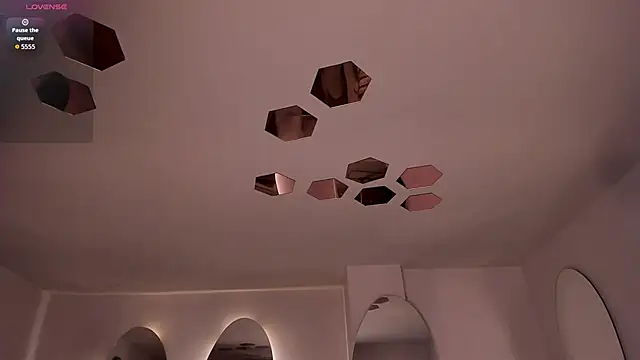 ValeriaVelvet online show from 04/06/26, 12:06