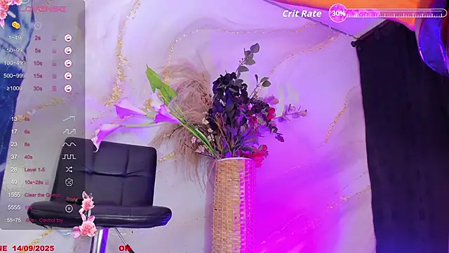 Snapshot of Karla-Ebony chatting on 09/14/25, 01:43 Karla-Ebony online show from 09/14/25, 01:43