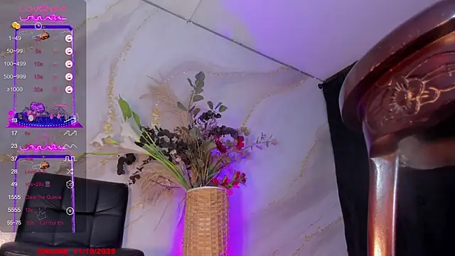 Snapshot of Karla-Ebony chatting on 10/11/25, 01:53 Karla-Ebony online show from 10/11/25, 01:53