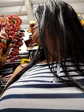 Linda Lars online show from 04/04/26, 02:21