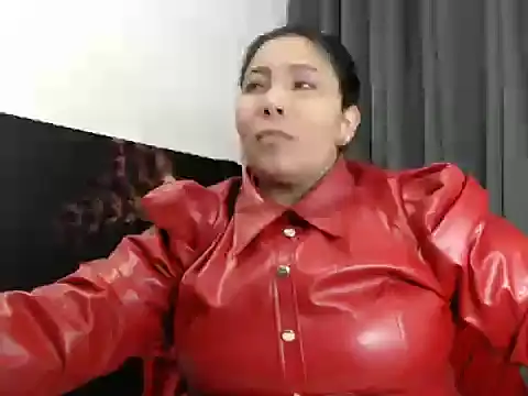 Snapshot of LeizaMagnus chatting on 01/13/26, 06:02 LeizaMagnus online show from 01/13/26, 06:02