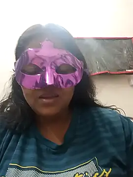 Snapshot of Ayesha-Baby chatting on 01/04/25, 12:49 Ayesha-Baby online show from 01/04/25, 12:49