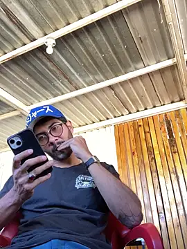 CrazyApachw online show from 04/23/26, 09:39