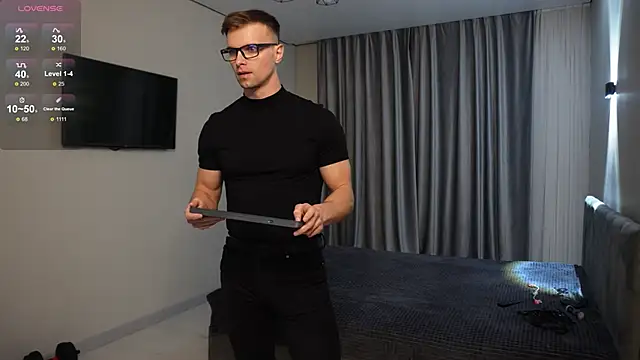 Snapshot of Nik_Sharp chatting on 12/16/25, 04:01 Nik Sharp online show from 12/16/25, 04:01