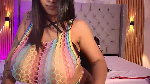 Snapshot of La_indiia chatting on 06/22/26, 12:57 La indiia online show from 06/22/26, 12:57