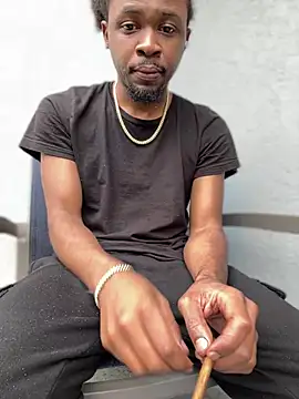 Snapshot of MobyDxck chatting on 12/15/24, 06:04 MobyDxck online show from 12/15/24, 06:04