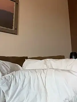 Snapshot of MobyDxck chatting on 01/10/25, 05:45 MobyDxck online show from 01/10/25, 05:45