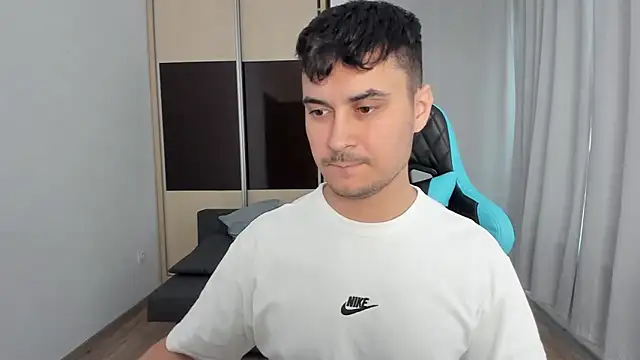 MatMalonne online show from 12/18/25, 01:17