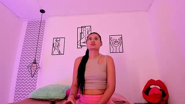 cloehonney online show from 10/26/25, 01:06