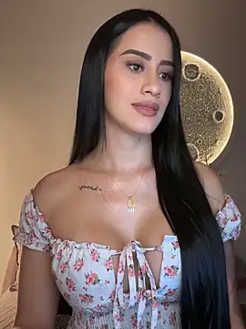 SarahhSmitth1 online show from 11/26/25, 04:41