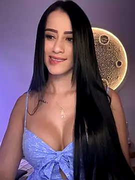 SarahhSmitth1 online show from 12/15/25, 09:08