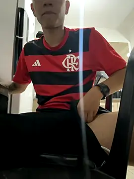 Snapshot of Akdablio chatting on 11/25/25, 10:21 Akdablio online show from 11/25/25, 10:21