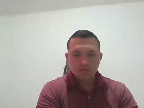 Snapshot of Guti23678 chatting on 11/06/25, 02:07 Guti23678 online show from 11/06/25, 02:07