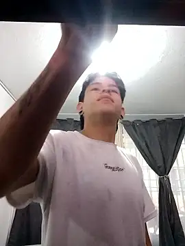 Snapshot of Ssan25 chatting on 10/08/25, 12:36 Ssan25 online show from 10/08/25, 12:36