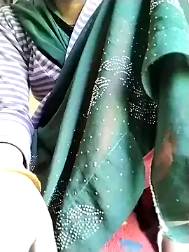 Snapshot of Cutkajal chatting on 12/12/24, 03:21 Cutkajal online show from 12/12/24, 03:21