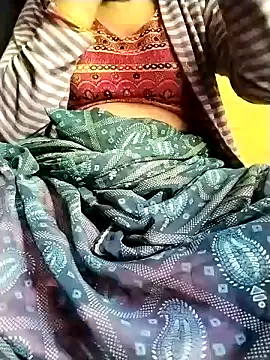 Snapshot of Cutkajal chatting on 12/31/24, 07:42 Cutkajal online show from 12/31/24, 07:42