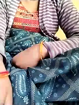 Snapshot of Cutkajal chatting on 01/02/25, 07:33 Cutkajal online show from 01/02/25, 07:33