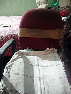 Snapshot of Ralisha_Rani chatting on 10/20/25, 03:12 Ralisha Rani online show from 10/20/25, 03:12