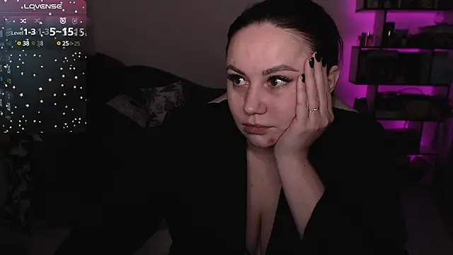 Snapshot of SexyWitch_666 chatting on 01/24/25, 06:35 SexyWitch 666 online show from 01/24/25, 06:35