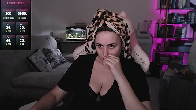 SexyWitch 666 online show from 06/08/26, 10:15