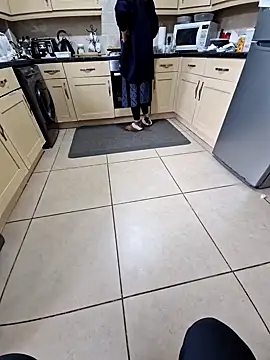 Snapshot of cplpak1149 chatting on 10/19/25, 12:28 cplpak1149 online show from 10/19/25, 12:28