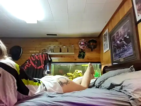 Ryan and Aurora online show from 05/11/26, 02:45