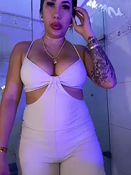 kiim taaylor online show from 03/09/25, 12:42