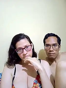 Snapshot of couple_orgasm chatting on 10/24/25, 02:41 couple orgasm online show from 10/24/25, 02:41