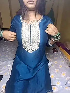 Snapshot of Hot_Urvi chatting on 12/21/24, 07:06 Hot Urvi online show from 12/21/24, 07:06