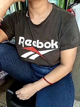 MUMTAJ-1 online show from 10/31/25, 02:01