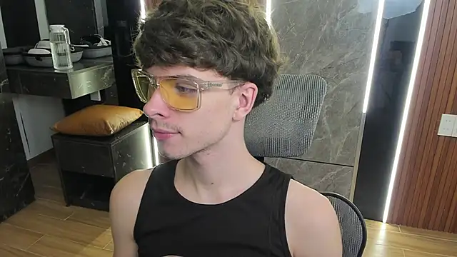 calvin love you online show from 05/23/26, 04:33