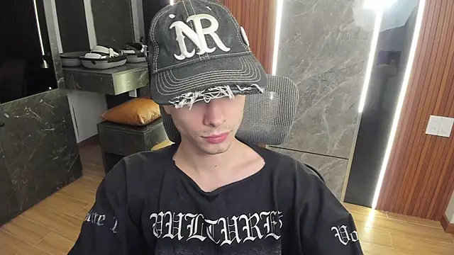 calvin love you online show from 06/02/26, 05:15