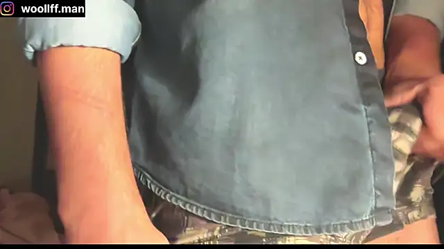 Snapshot of dickpois0n chatting on 01/18/25, 07:15 dickpois0n online show from 01/18/25, 07:15