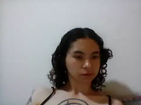 Snapshot of CELEna098rs707 chatting on 02/12/25, 08:38 CELEna098rs707 online show from 02/12/25, 08:38