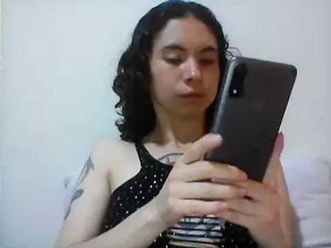 Snapshot of CELEna098rs707 chatting on 03/13/25, 04:49 CELEna098rs707 online show from 03/13/25, 04:49