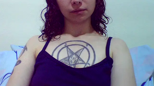 Snapshot of CELEna098rs707 chatting on 10/05/25, 03:43 CELEna098rs707 online show from 10/05/25, 03:43