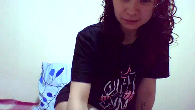 Snapshot of CELEna098rs707 chatting on 10/06/25, 03:48 CELEna098rs707 online show from 10/06/25, 03:48