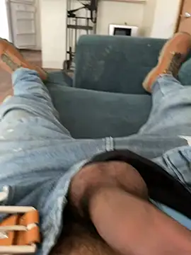 Snapshot of laloly0808 chatting on 12/27/24, 09:43 laloly0808 online show from 12/27/24, 09:43