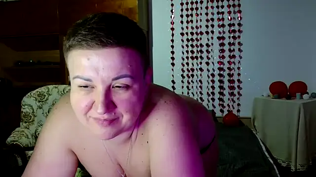 Snapshot of Annet1912 chatting on 02/19/25, 09:25 Annet1912 online show from 02/19/25, 09:25