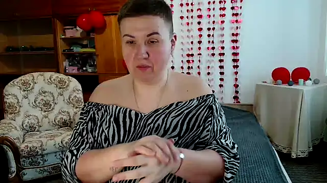 Snapshot of Annet1912 chatting on 02/21/25, 09:34 Annet1912 online show from 02/21/25, 09:34