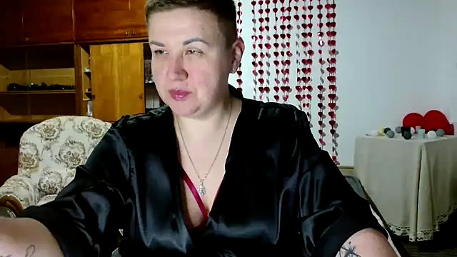 Snapshot of Annet1912 chatting on 03/09/25, 06:00 Annet1912 online show from 03/09/25, 06:00