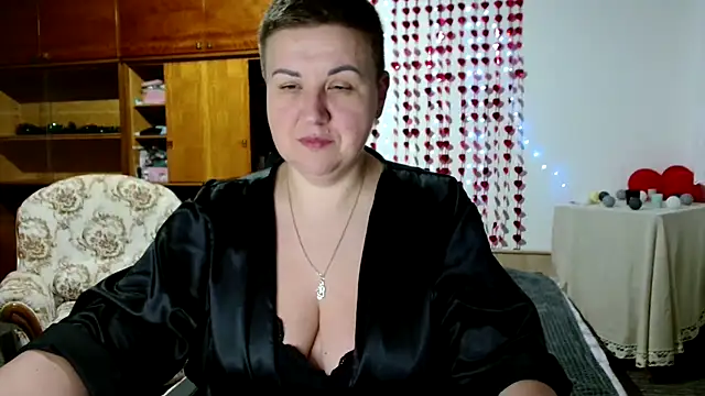 Snapshot of Annet1912 chatting on 03/12/25, 06:11 Annet1912 online show from 03/12/25, 06:11