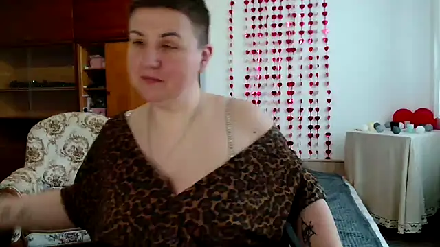 Snapshot of Annet1912 chatting on 03/15/25, 01:18 Annet1912 online show from 03/15/25, 01:18