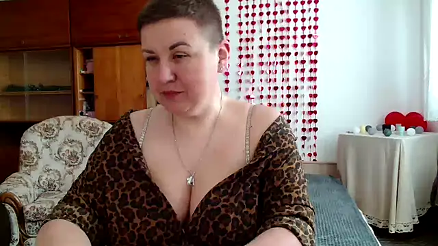 Snapshot of Annet1912 chatting on 03/17/25, 09:55 Annet1912 online show from 03/17/25, 09:55