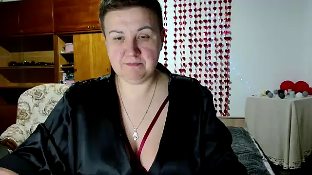 Snapshot of Annet1912 chatting on 03/17/25, 07:04 Annet1912 online show from 03/17/25, 07:04